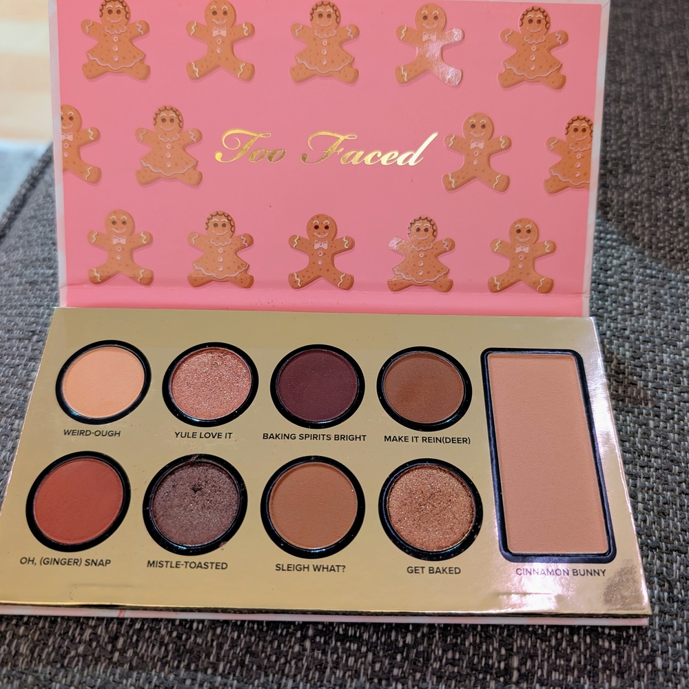 Too Faced Holiday Eyeshadow Palette Set - Picture 4 of 4